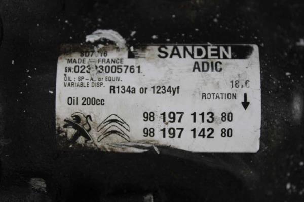 COMPRESSEUR DE CLIMATISATION CITROEN / PEUGEOT - Vue 4